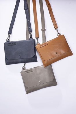 Bag 002 - 582COSMOS - 10200114007