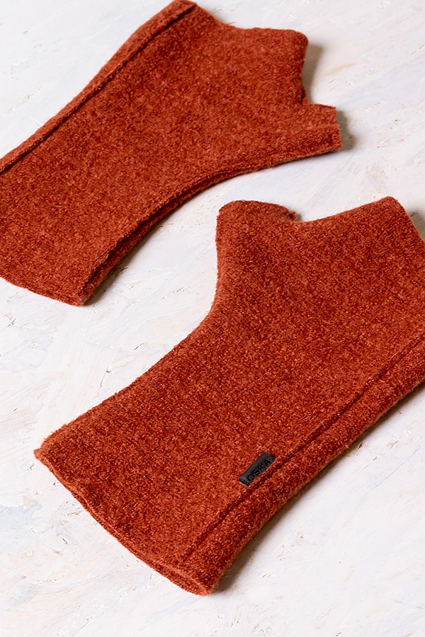 Gloves Pilvi 301 / OSKA premium Boiled wool 260RUST